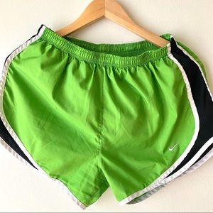 Nike Tempo stunning Shorts